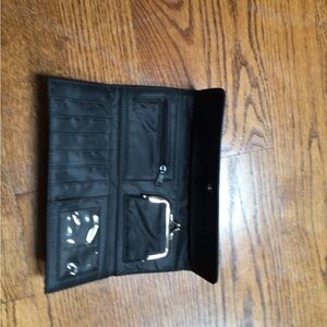 Elegant Black Wallet with Coin Holder